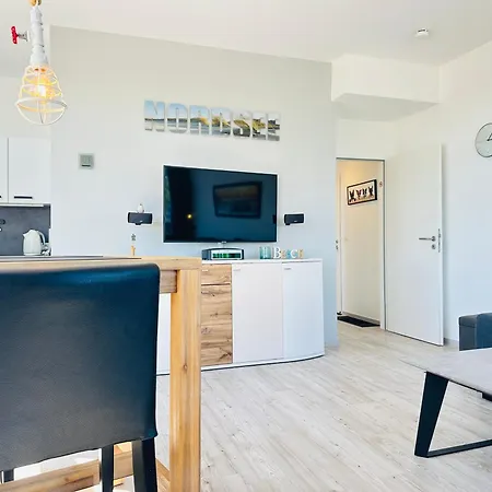 Anna I - Penthouse 64 *